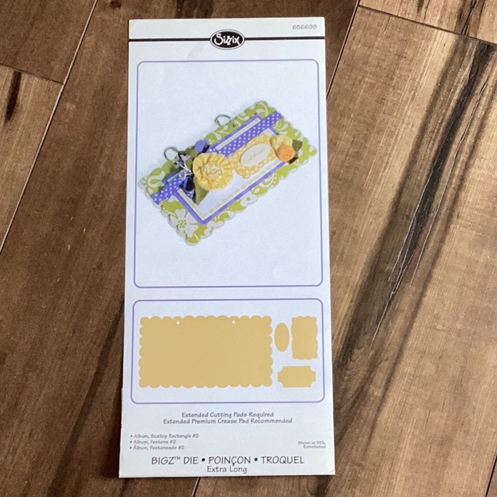 Sizzix die album with scallop edges